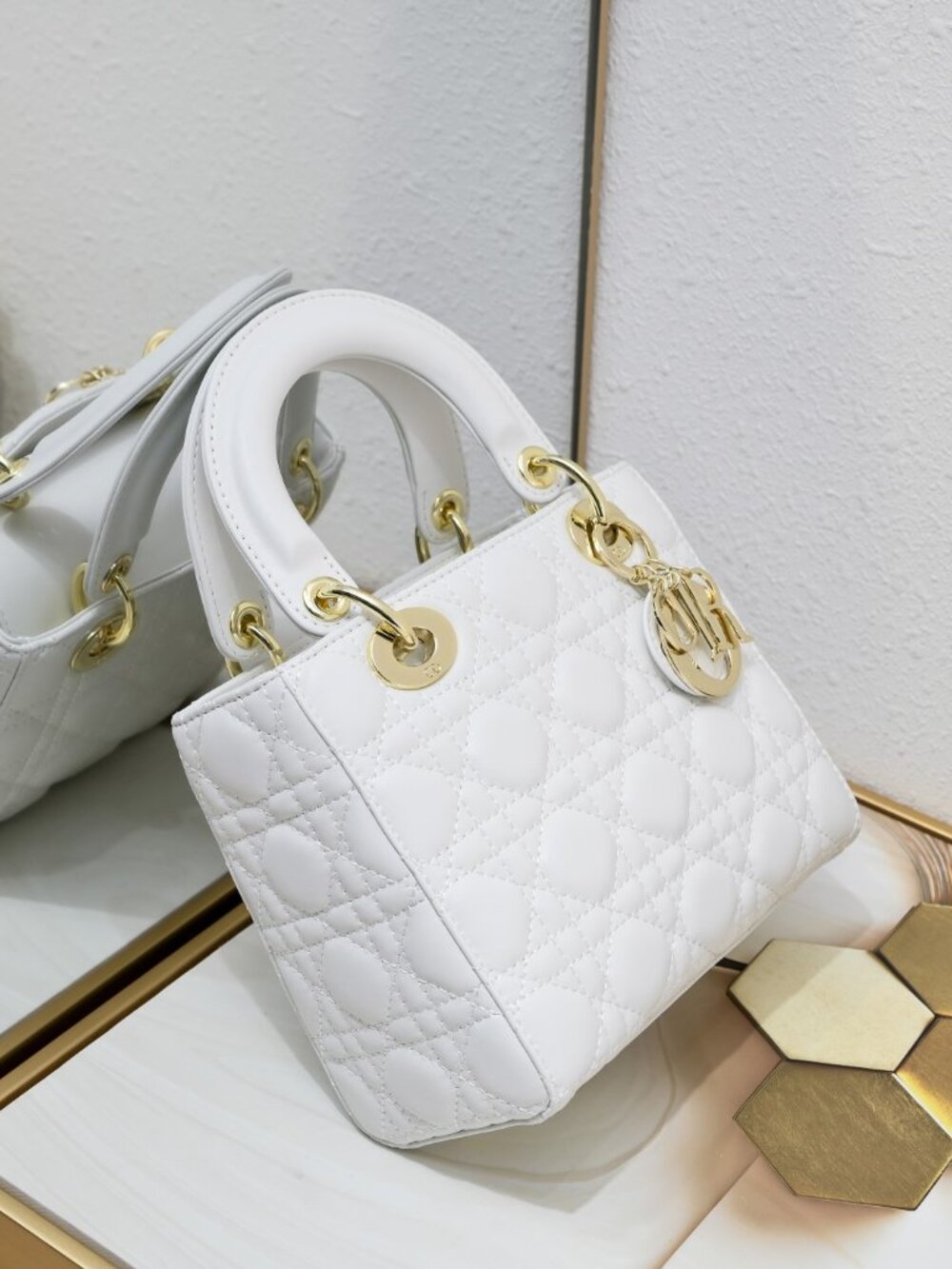 🤍Dior White Bag🤍 - Picture 4 of 5